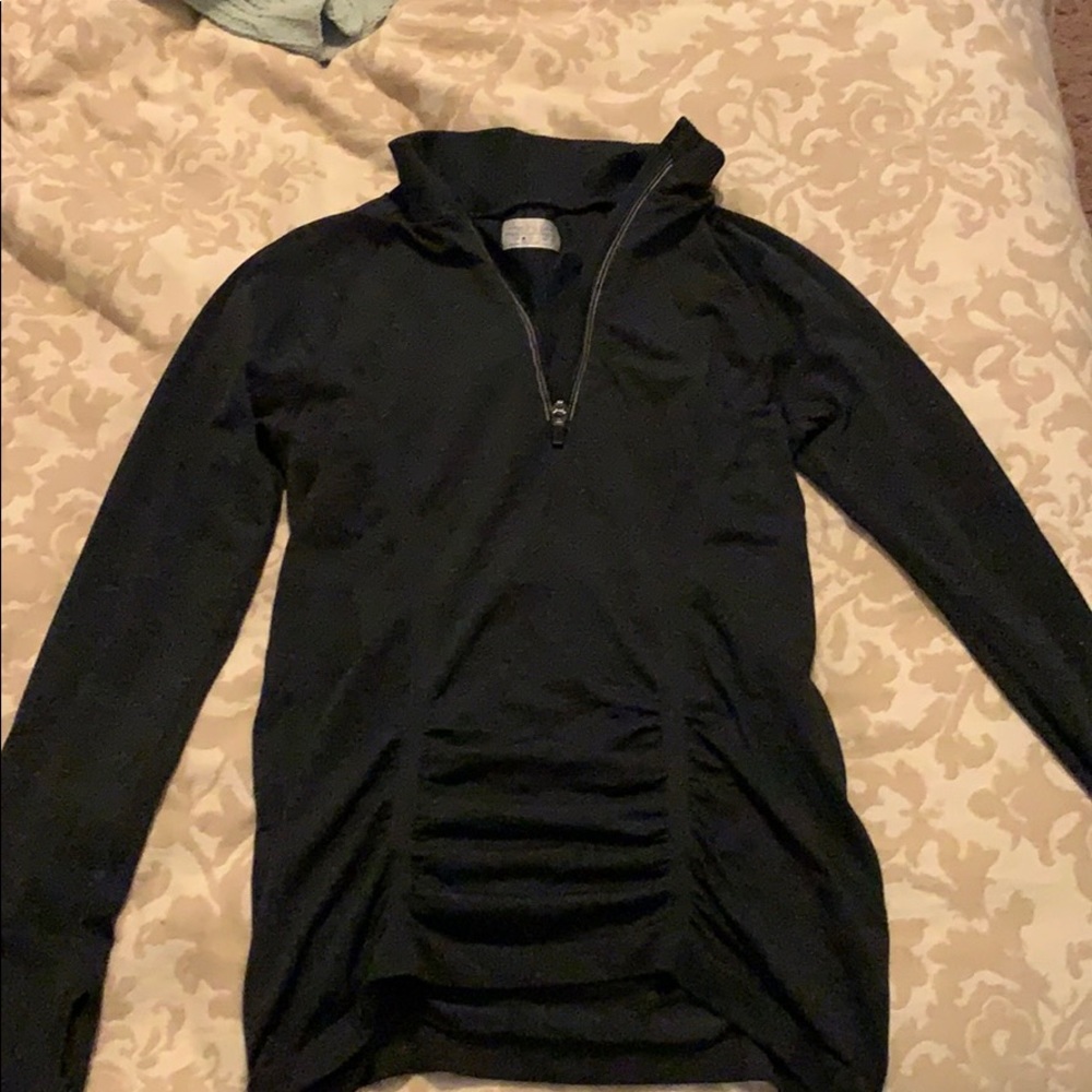 Athleta half zip long sleeve shirt